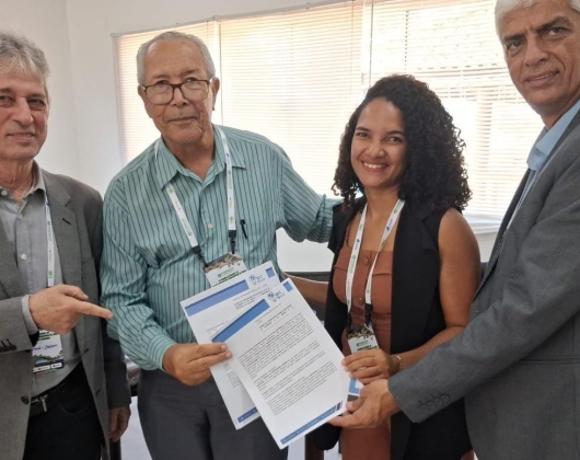 Caaporã firma convênio para criação de ponto de recolhimento de lixo eletrônico