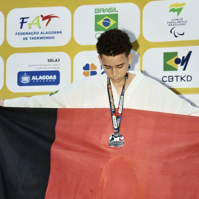 Atletas de Caaporã conquistam medalhas na Copa Regional Nordeste de Taekwondo 2026