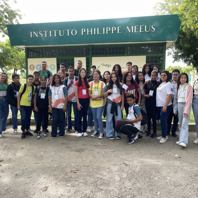 Alunos da rede municipal de Caaporã participam de atividade educativa sobre sustentabilidade na Destilaria Tabu